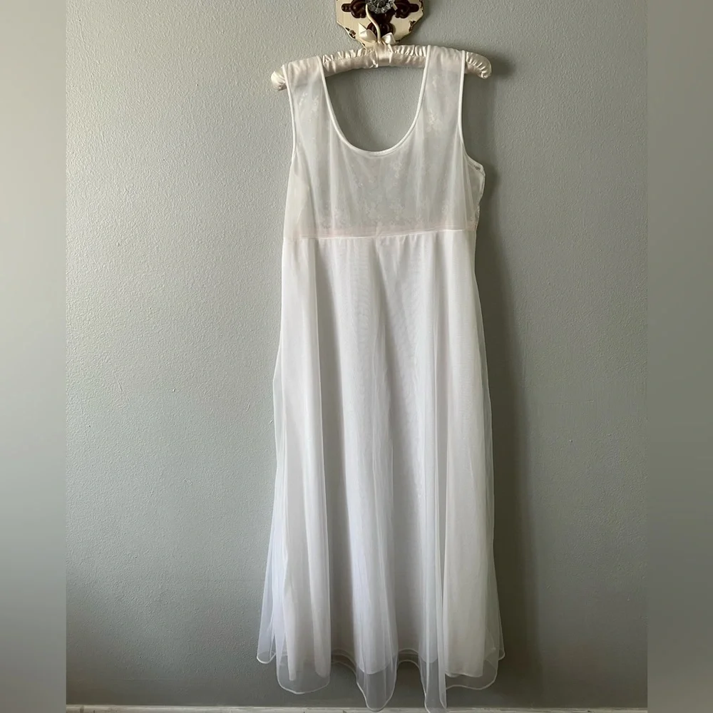 Vintage Radcliffe Peingnor Robe and Nightgown Set White Lace Medium 50โs EVC - Picture 8 of 14